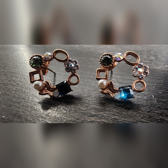 2 pairs of earrings never worn - Picture 6 of 7